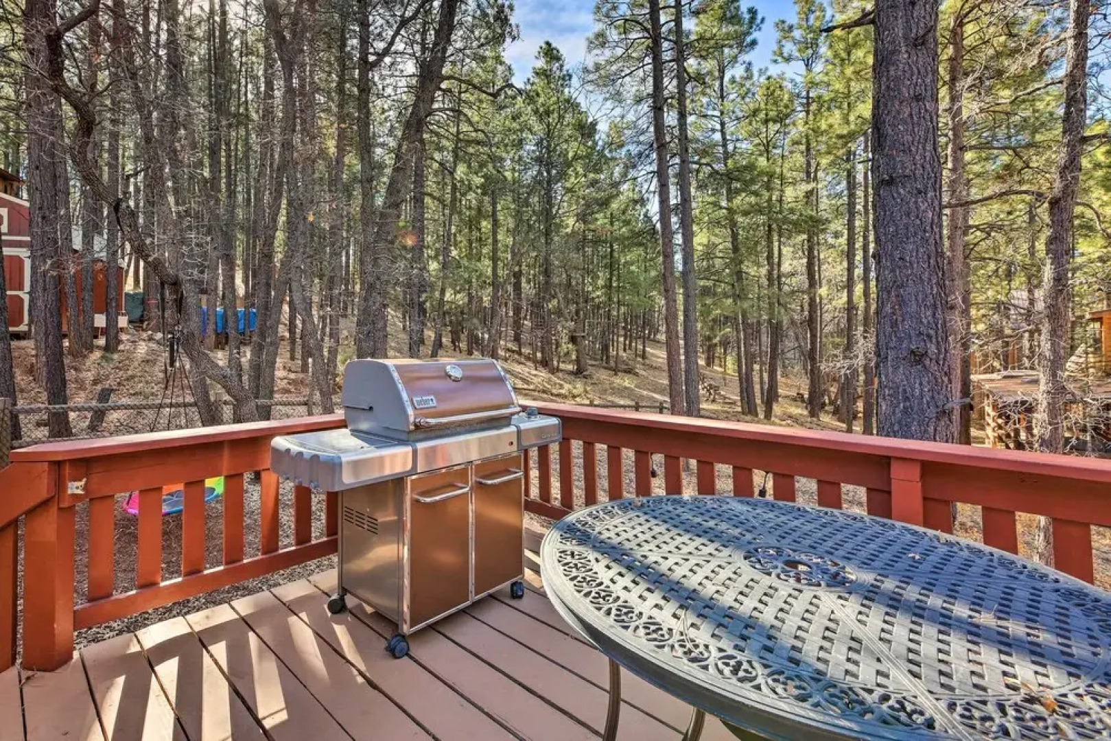 32 Mi to Sunrise Park: White Mountain Retreat