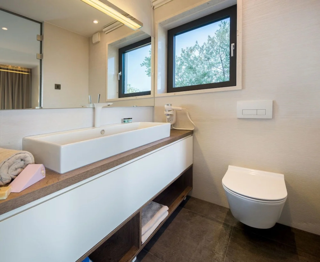 Beachfront Villa Azzurro With Pool