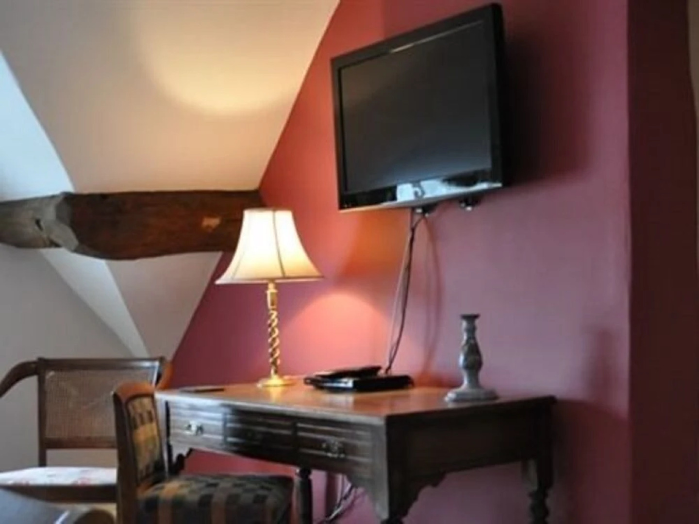 Old Ivy House Bed & Breakfast