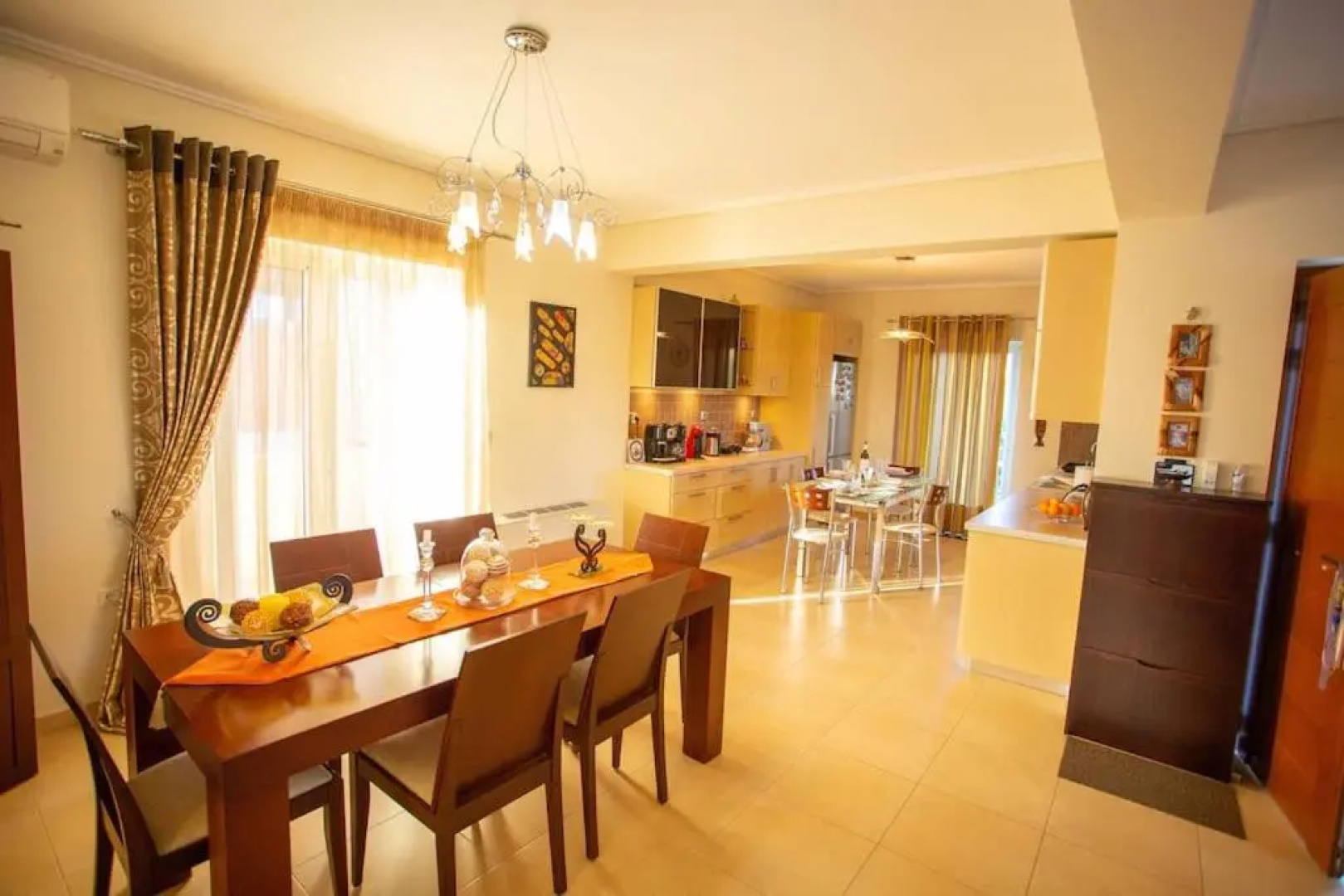 Fou's luxury apartment