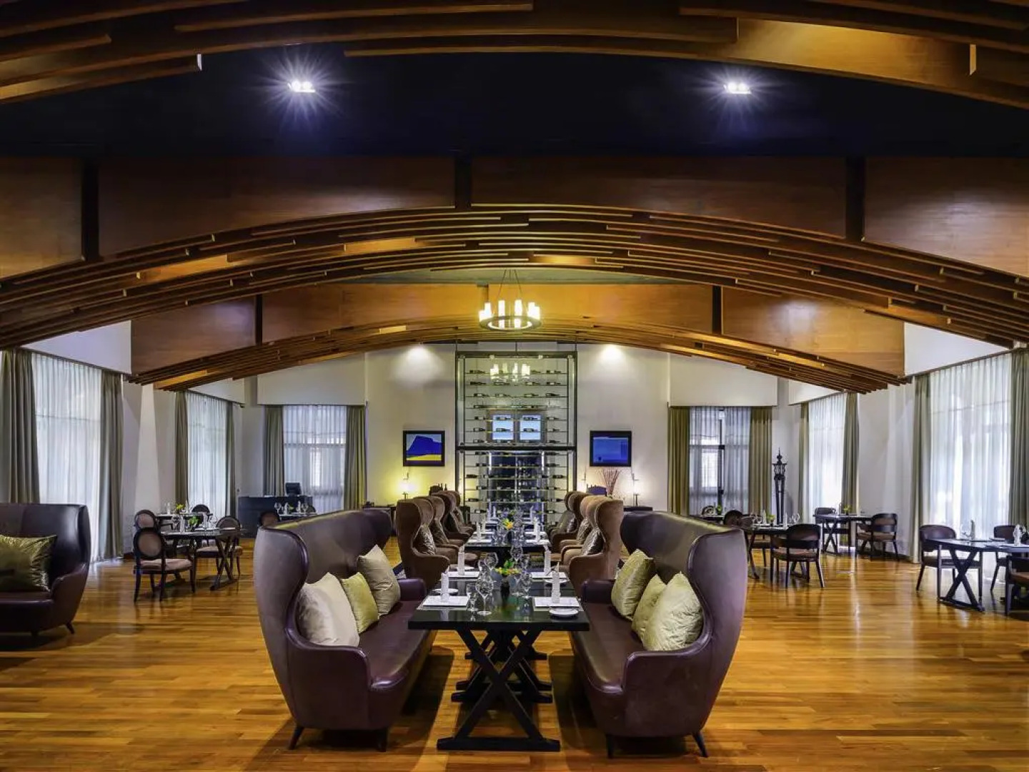 The Lake Garden Hotel Nay Pyi Taw - MGallery Collection