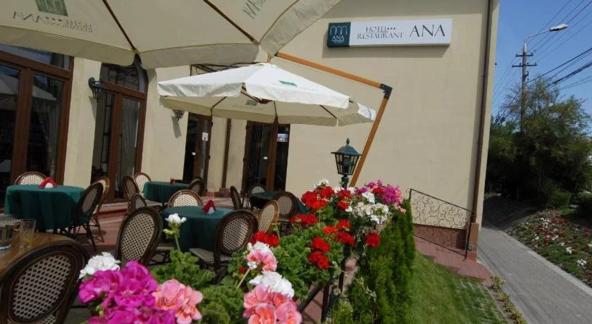 Hotel Ana Inn