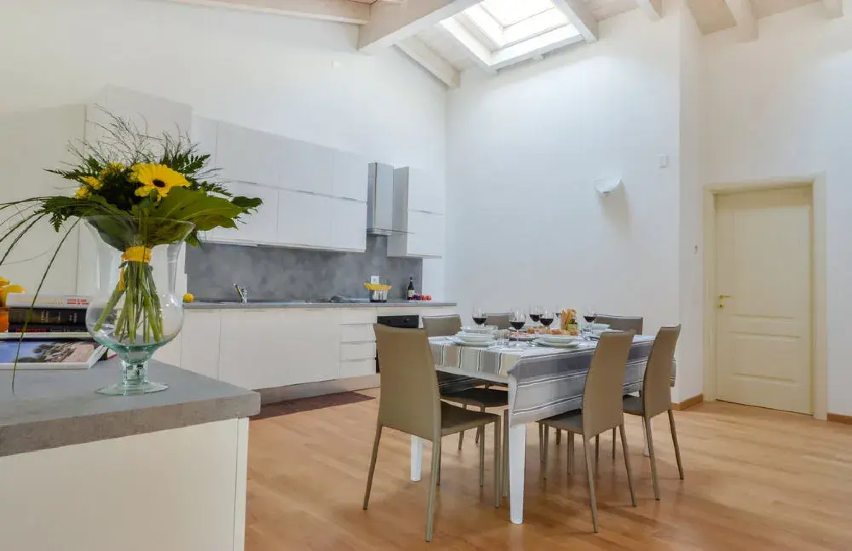 Polpenazze Halldis Apartments