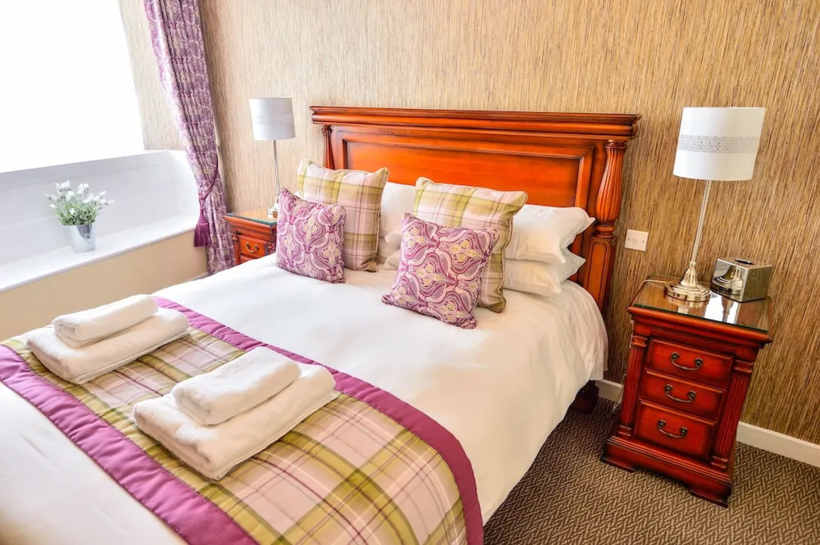 The George Hotel