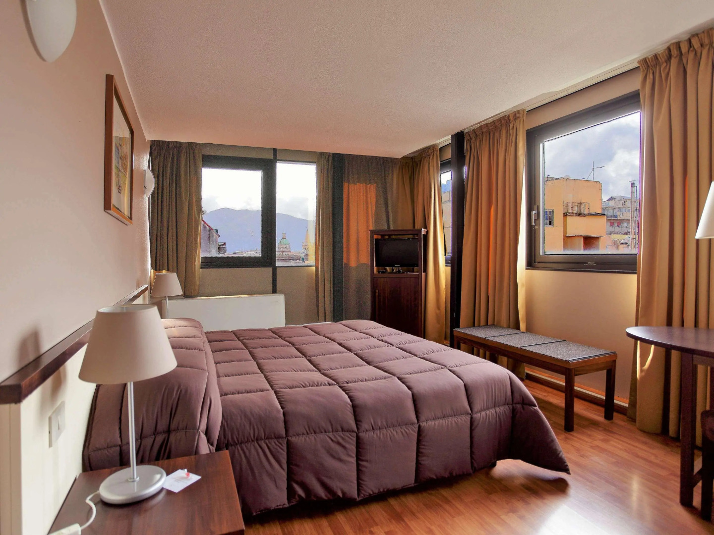 Ibis Styles Palermo Cristal