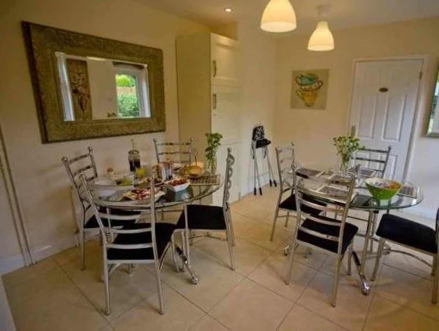 Innocence Rooms West