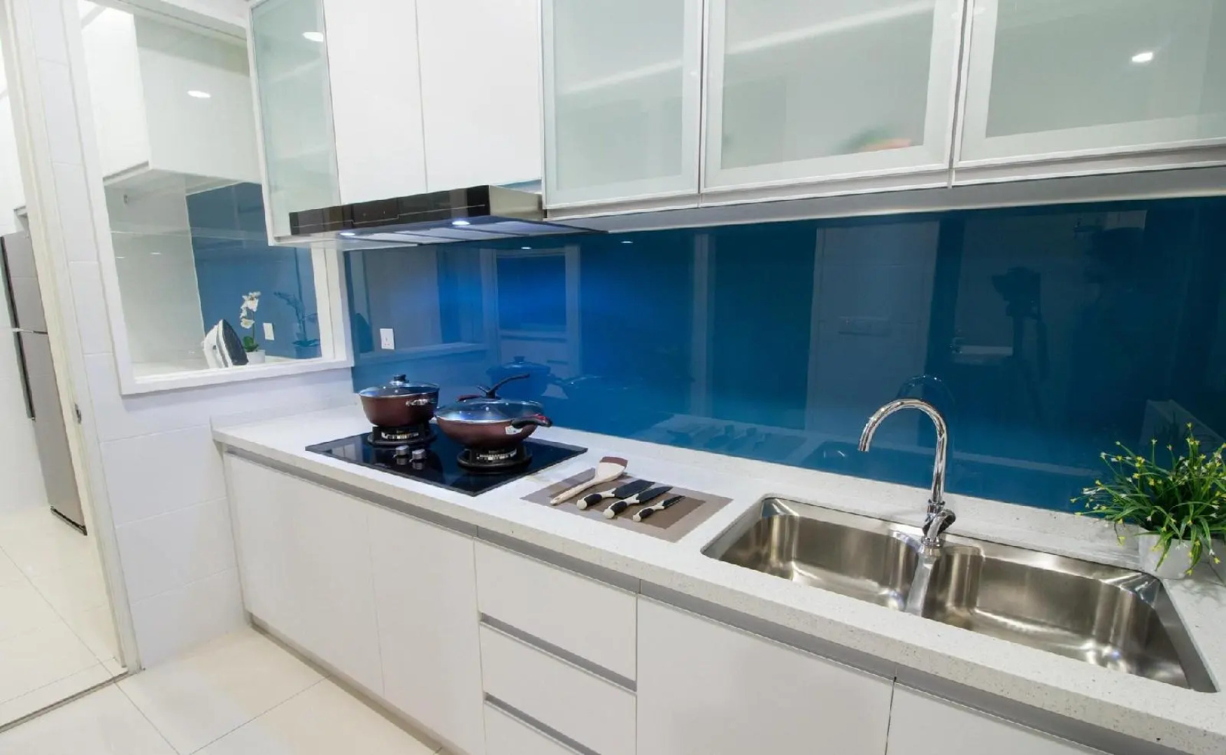 Tropical Villa Service Suite