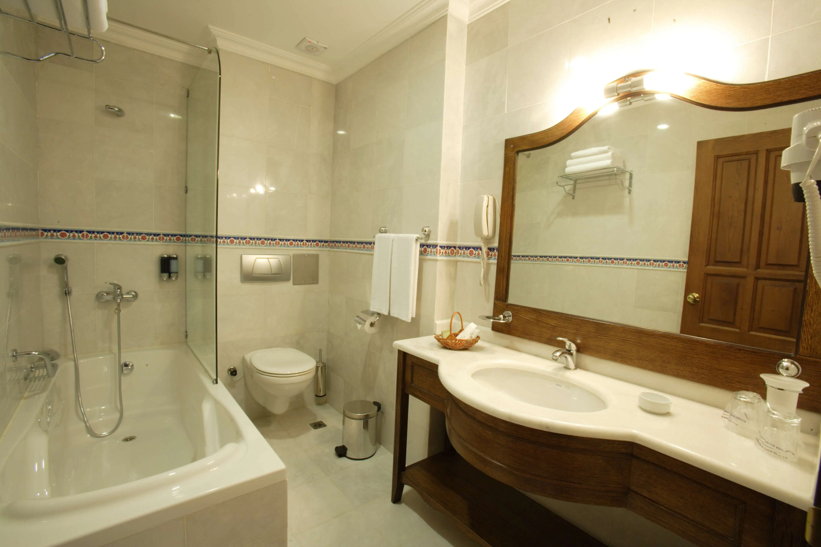Sultanhan Hotel - Special Class
