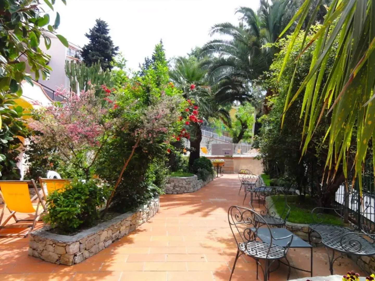 Residence Dei Fiori Pietra Ligure Two-room Apartment 5 People Comfort