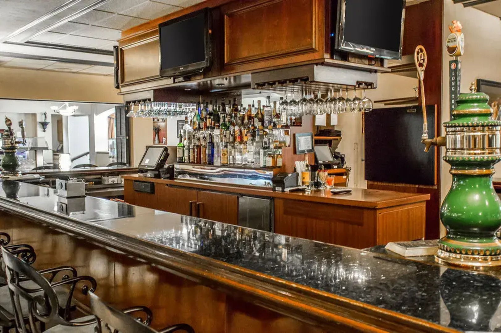 Ramada by Wyndham Bel Aire Erie