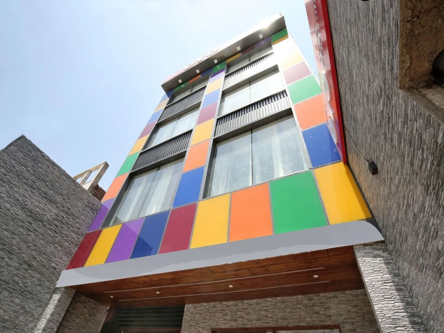 OYO 13678 Hotel Celebrations