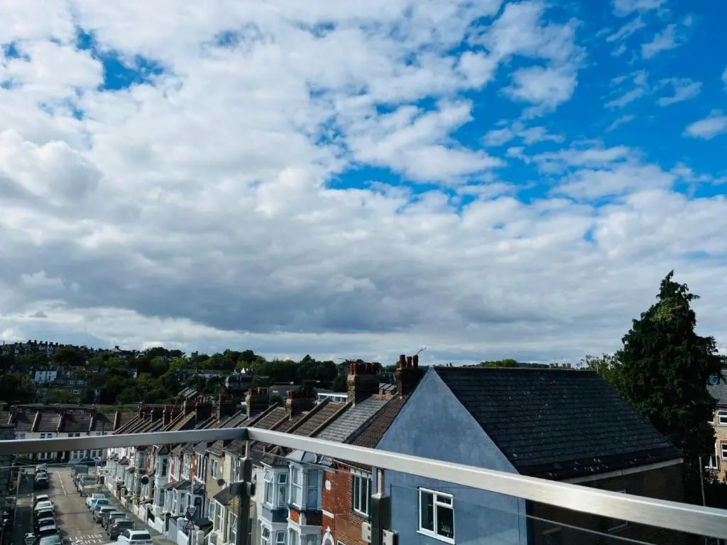 Modern Apartment, Castle View Rochester, England