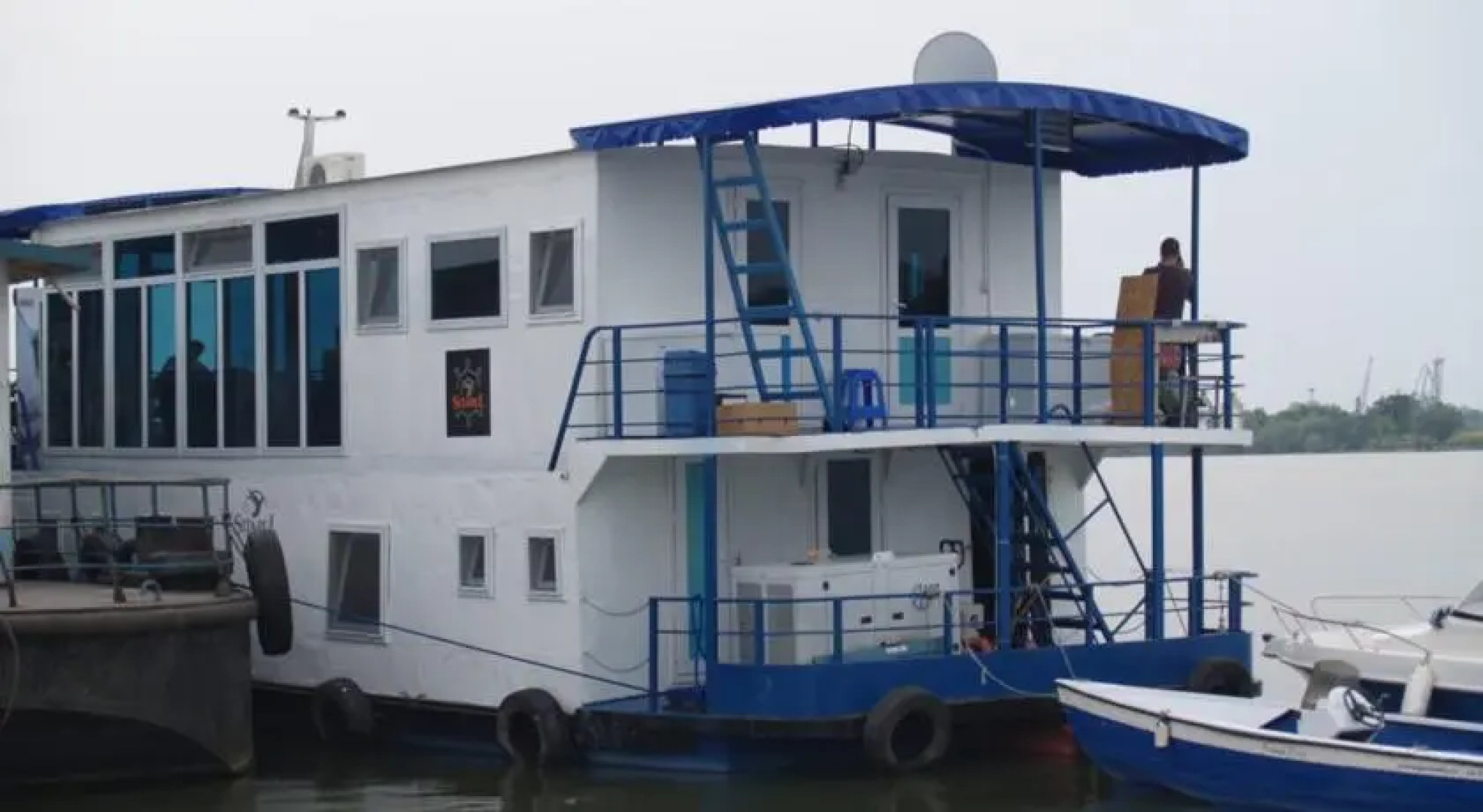 Hotel Plutitor Sitarul