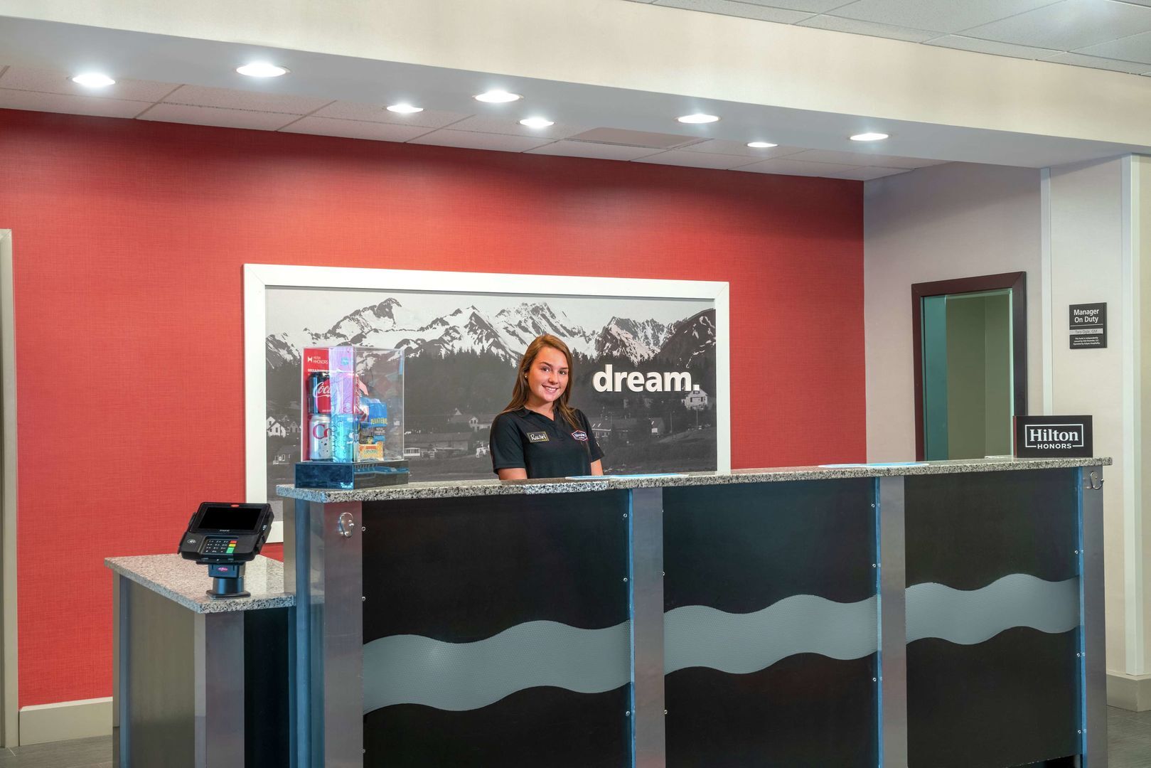 Hampton Inn & Suites Roanoke Airport