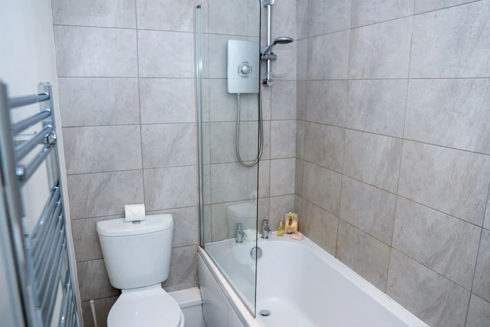 The White House Apartments