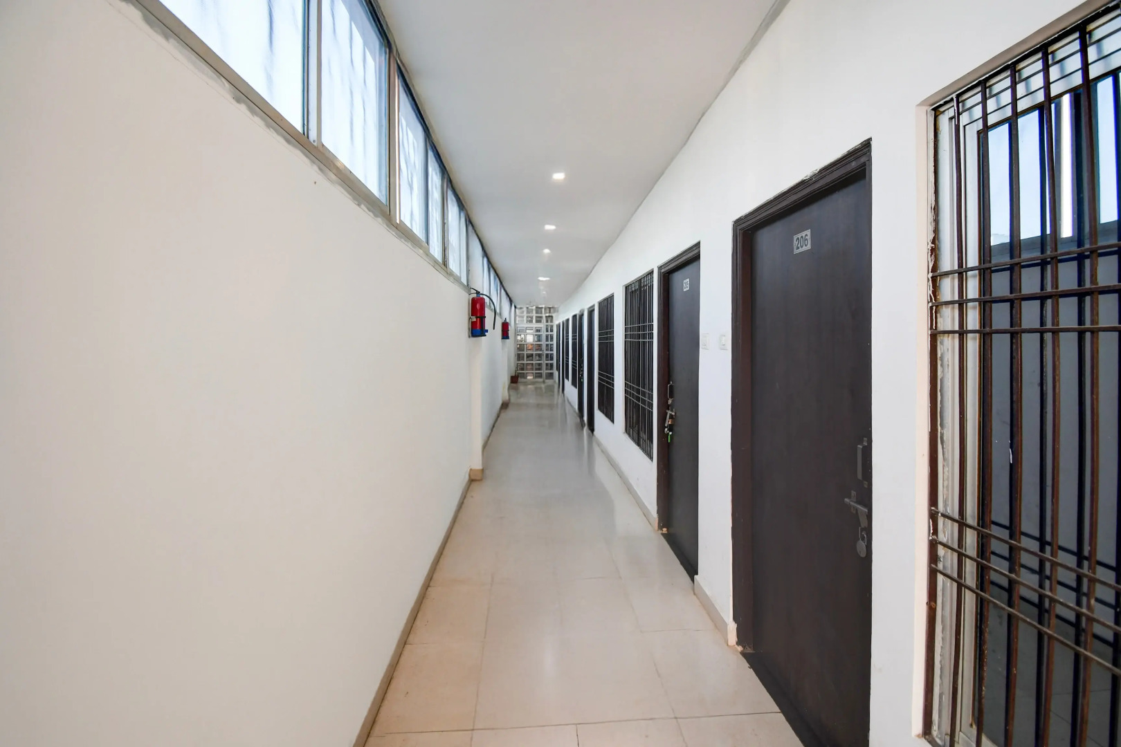 Super Hotel O Dariyapur Near Railway Crossing