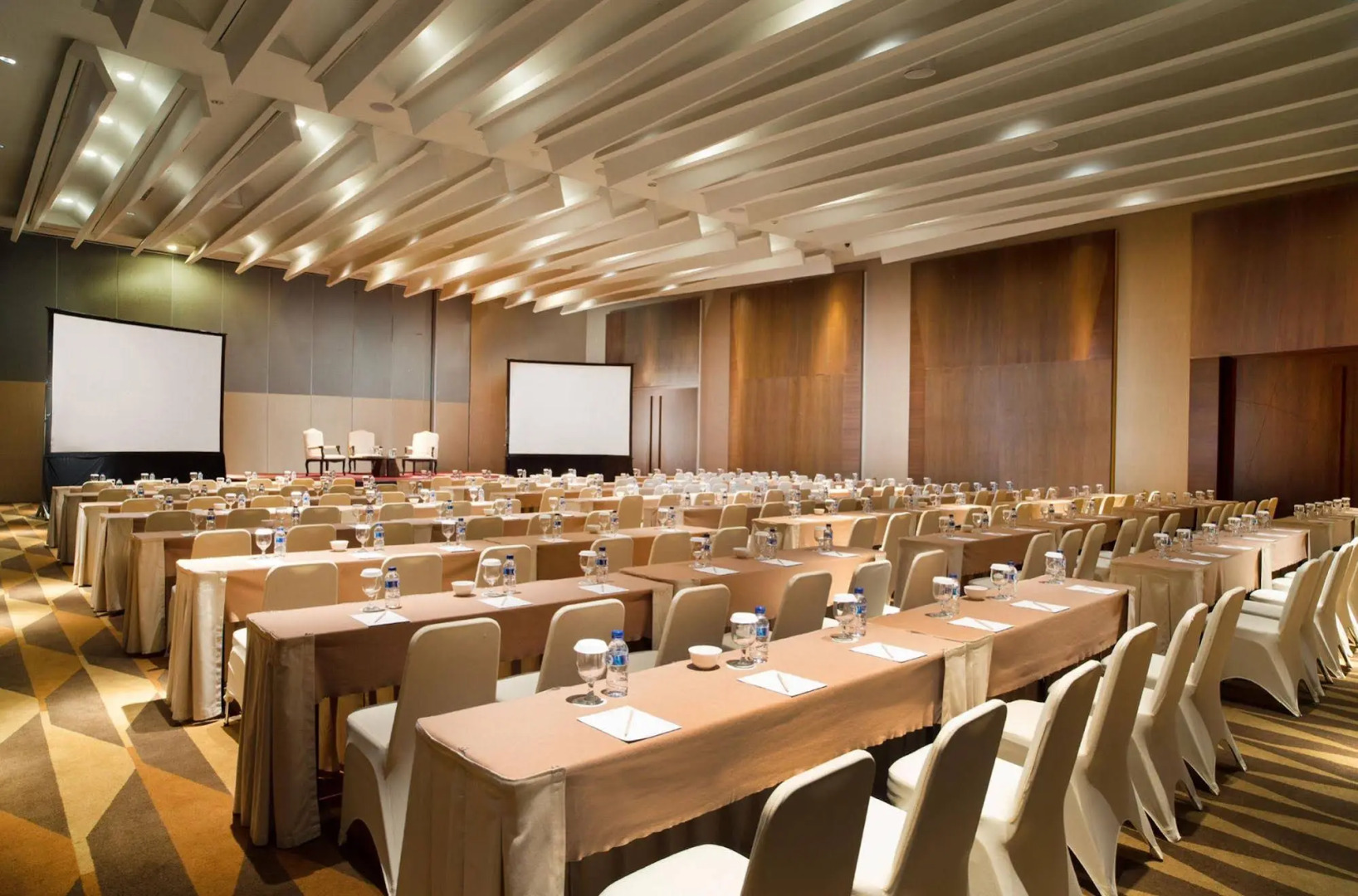 Santika Premiere Dyandra Hotel & Convention - Medan