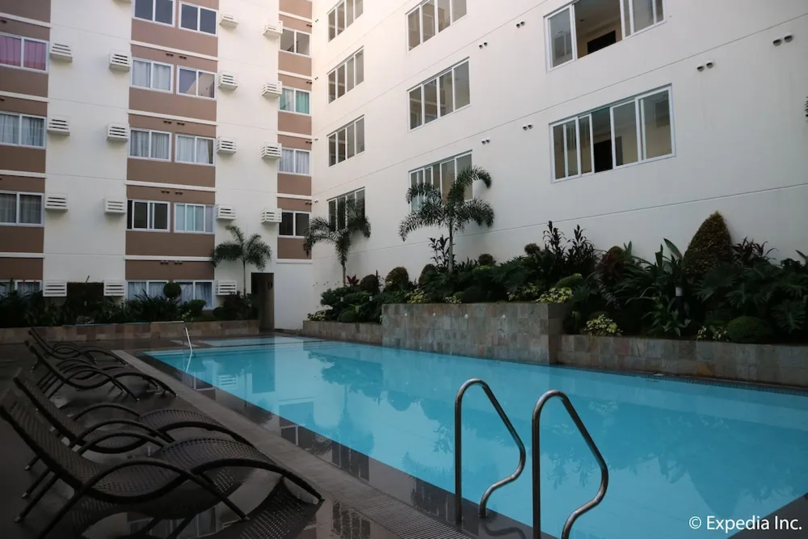 Destination Hotel South Forbes