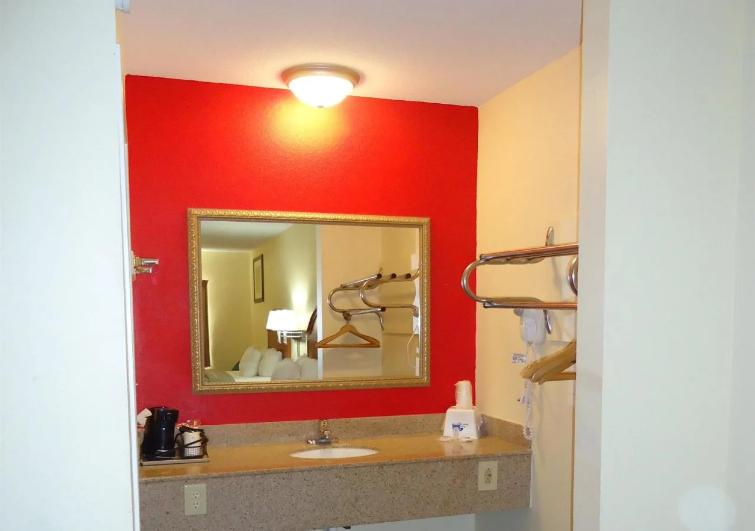 Americas Best Value Inn - Checotah