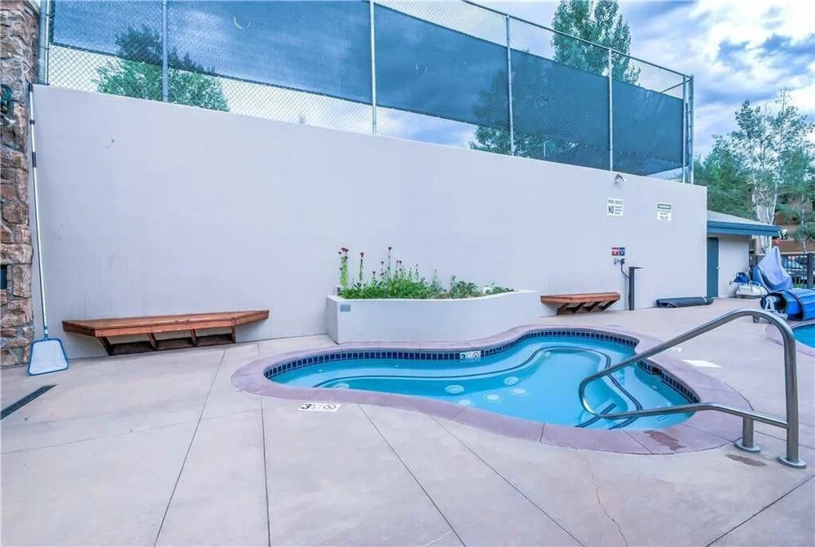 Storm Meadows Spa Grenoble III