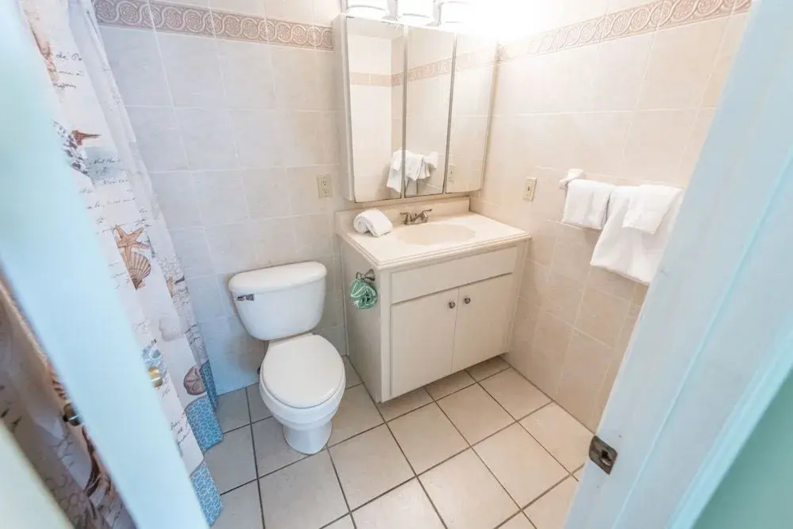 Cocoa Beach Club by Happy Palm Stays