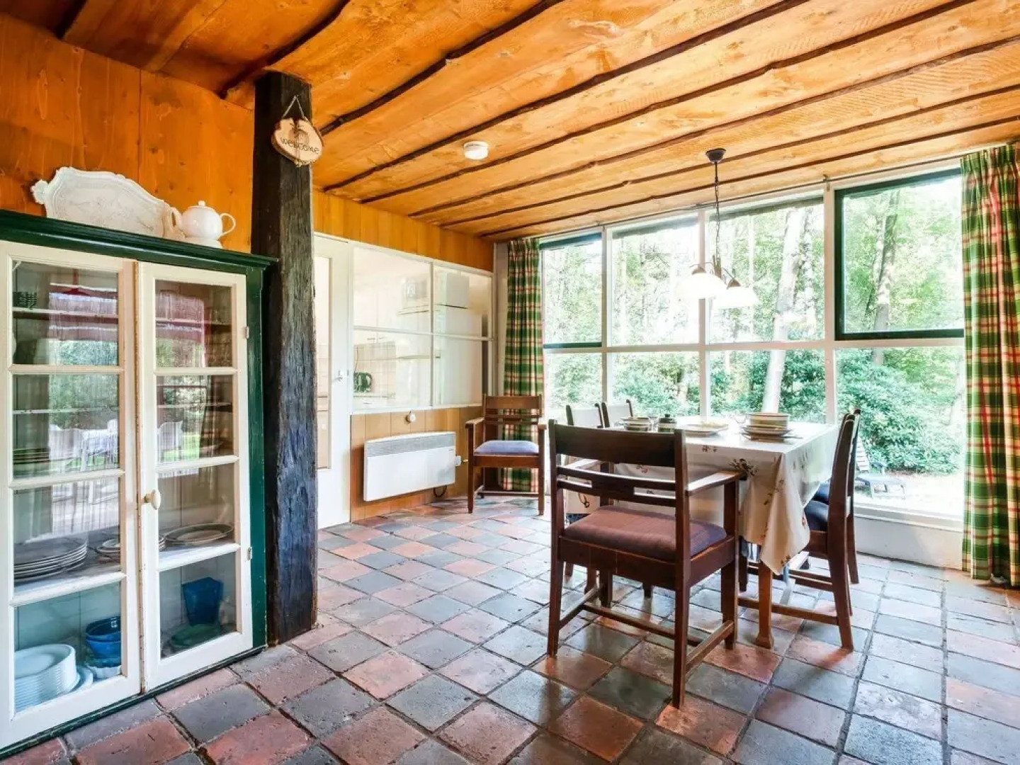 Lovely Holiday Home in Rheezerveen, in the Woods of Estate