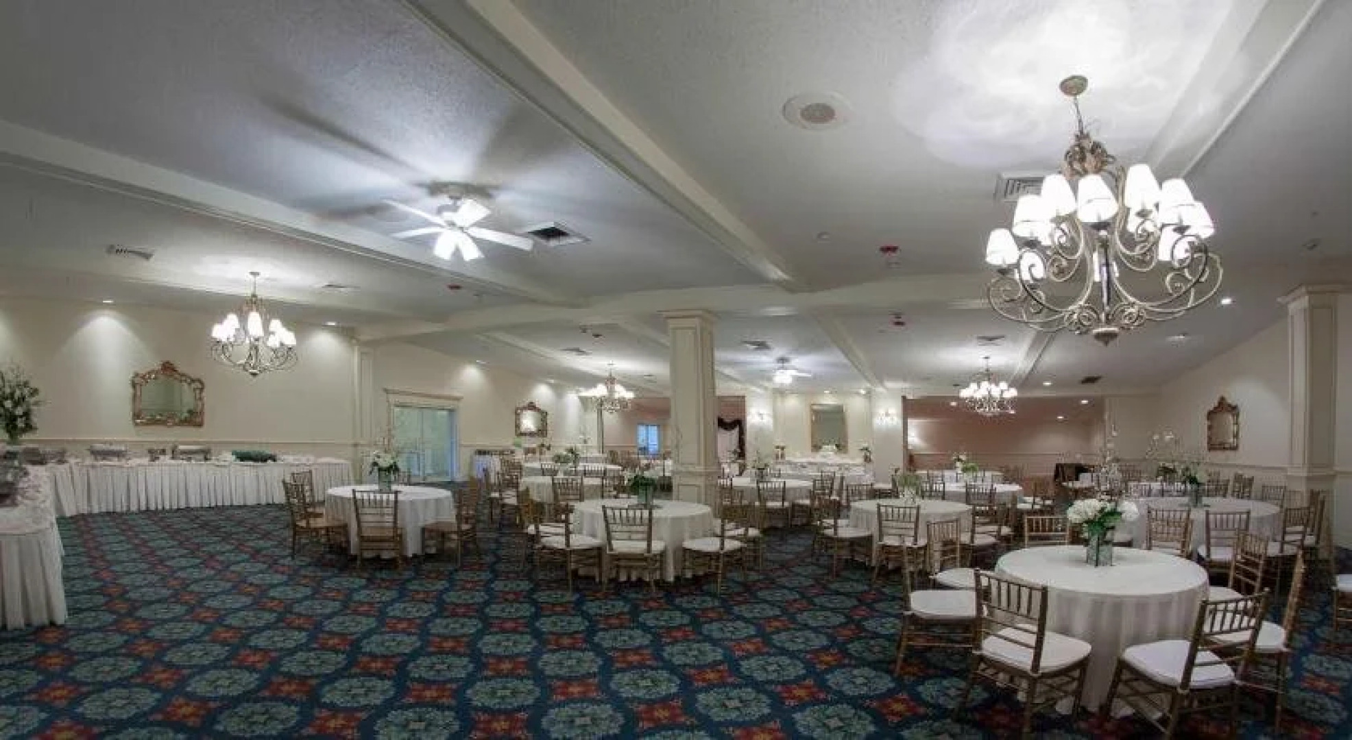 Gulf Hills Hotel & Resort