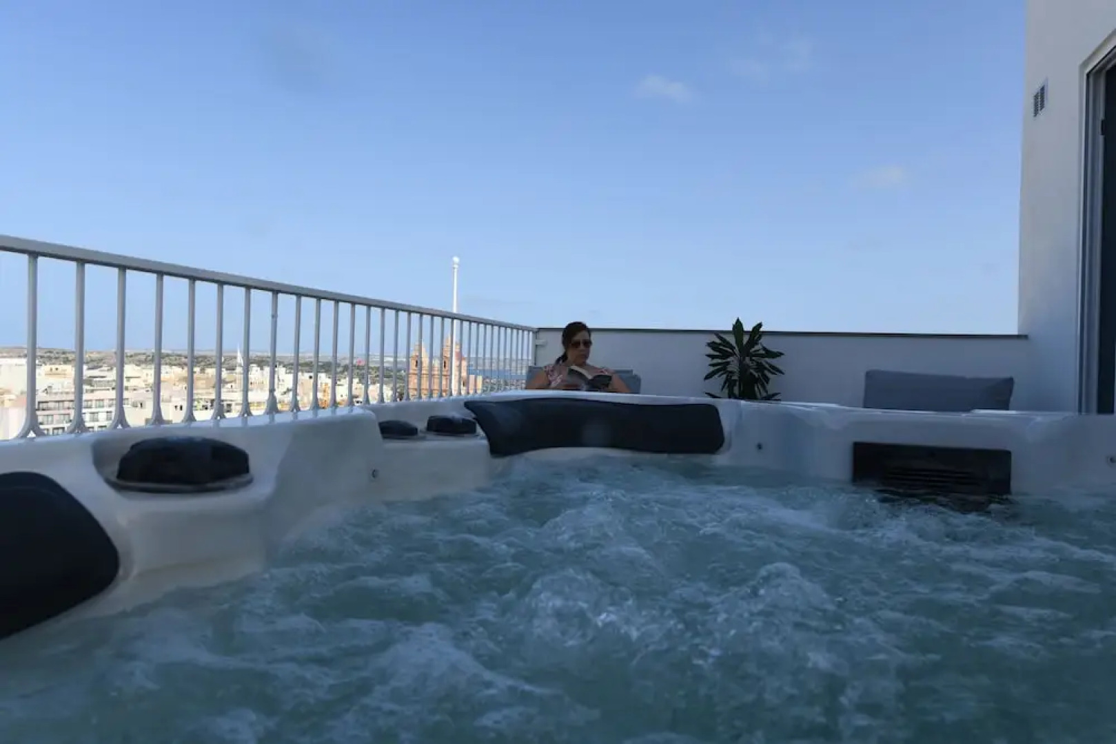 Victoria by Petit Chic