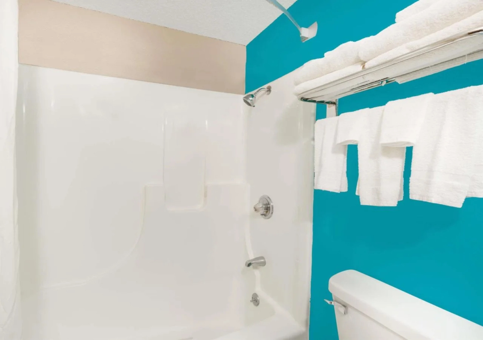 Super 8 By Wyndham Spencer