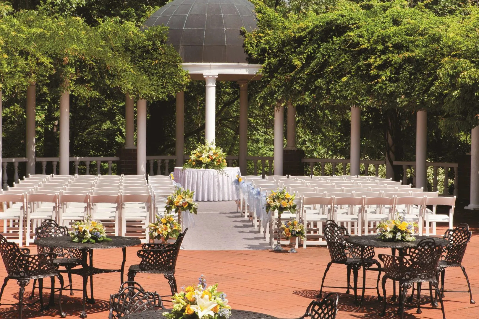 DoubleTree by Hilton Hotel Charlottesville