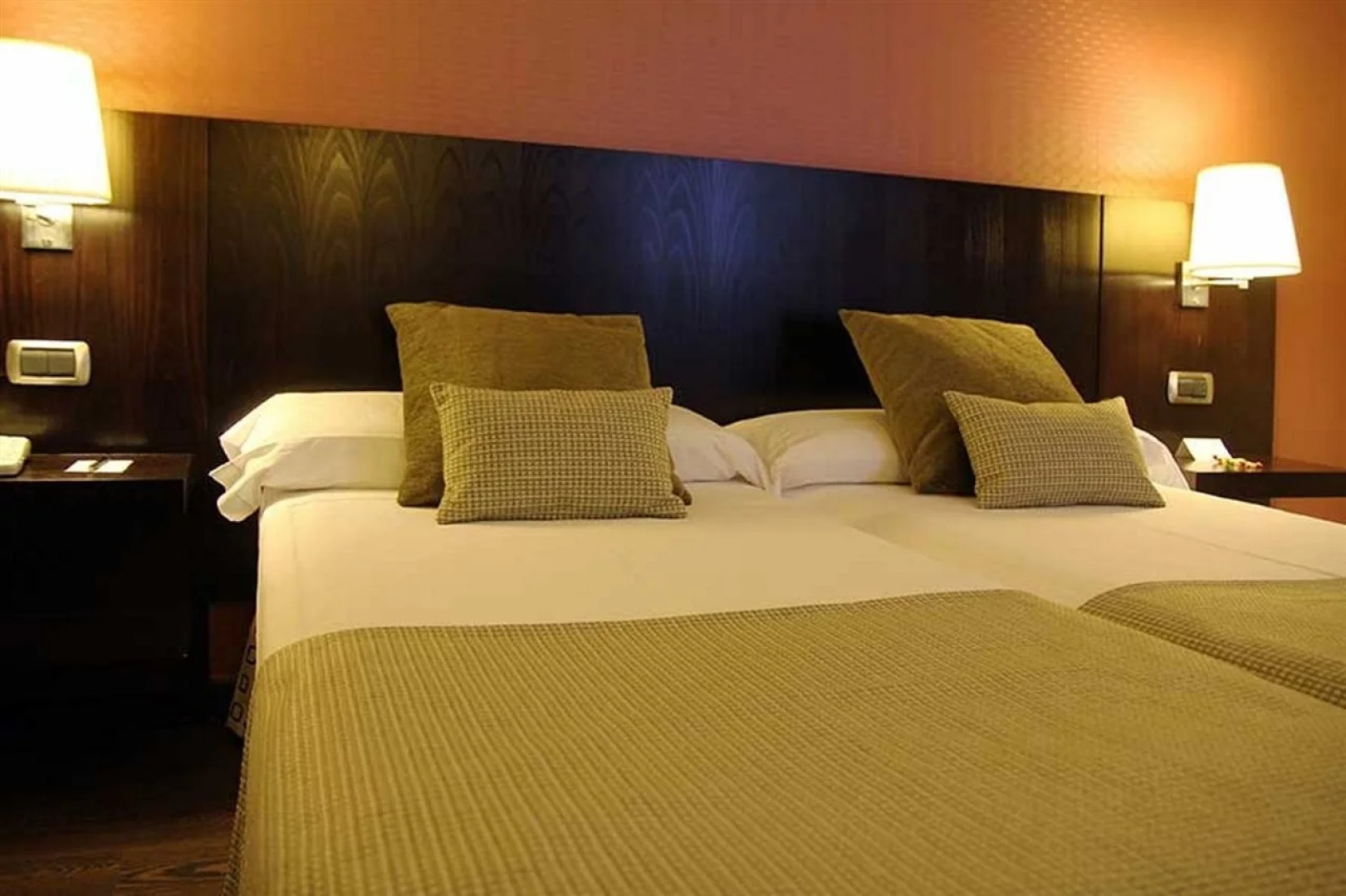 Отель Conde Duque Bilbao