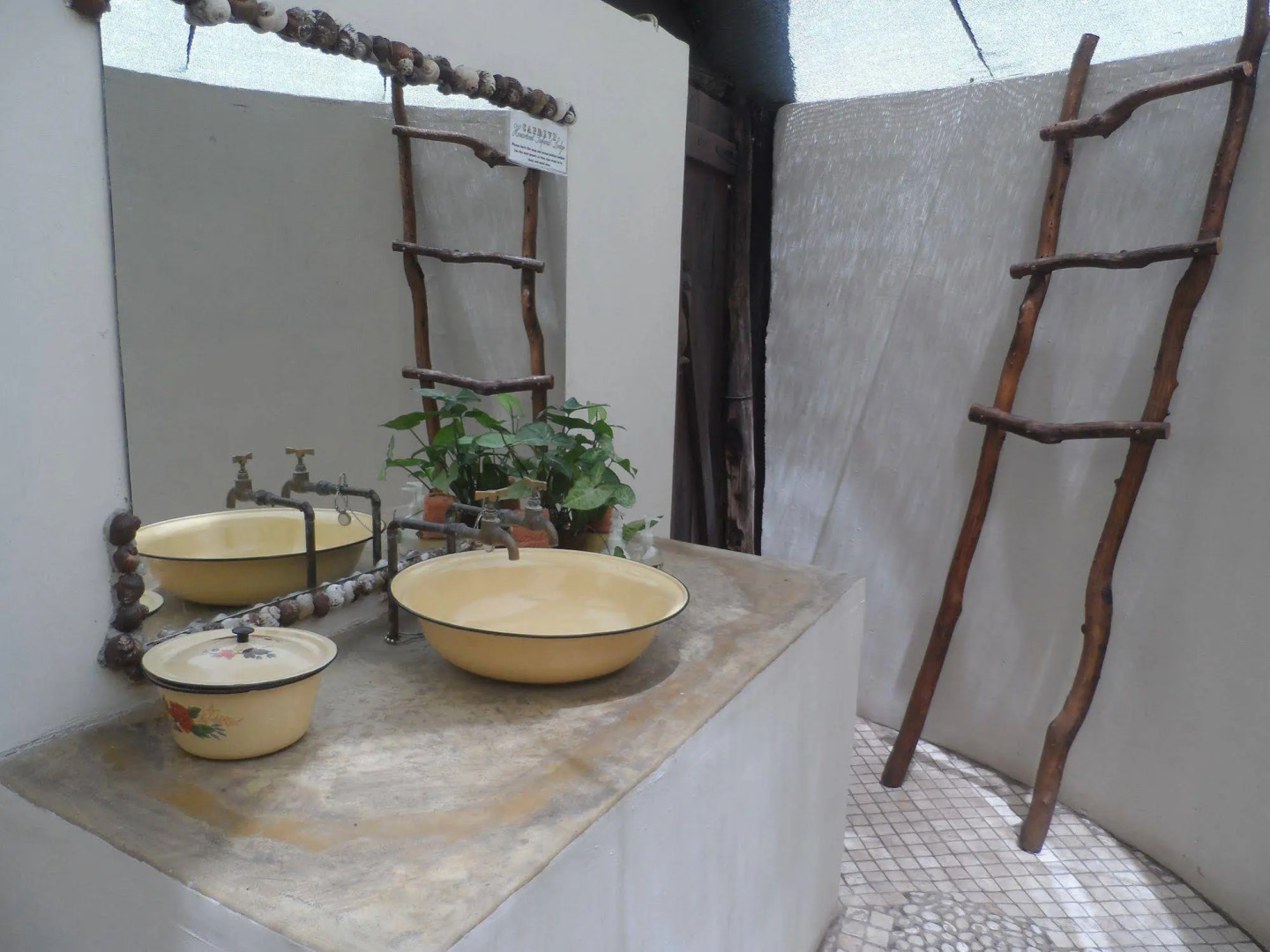 Caprivi Houseboat Safari Lodge