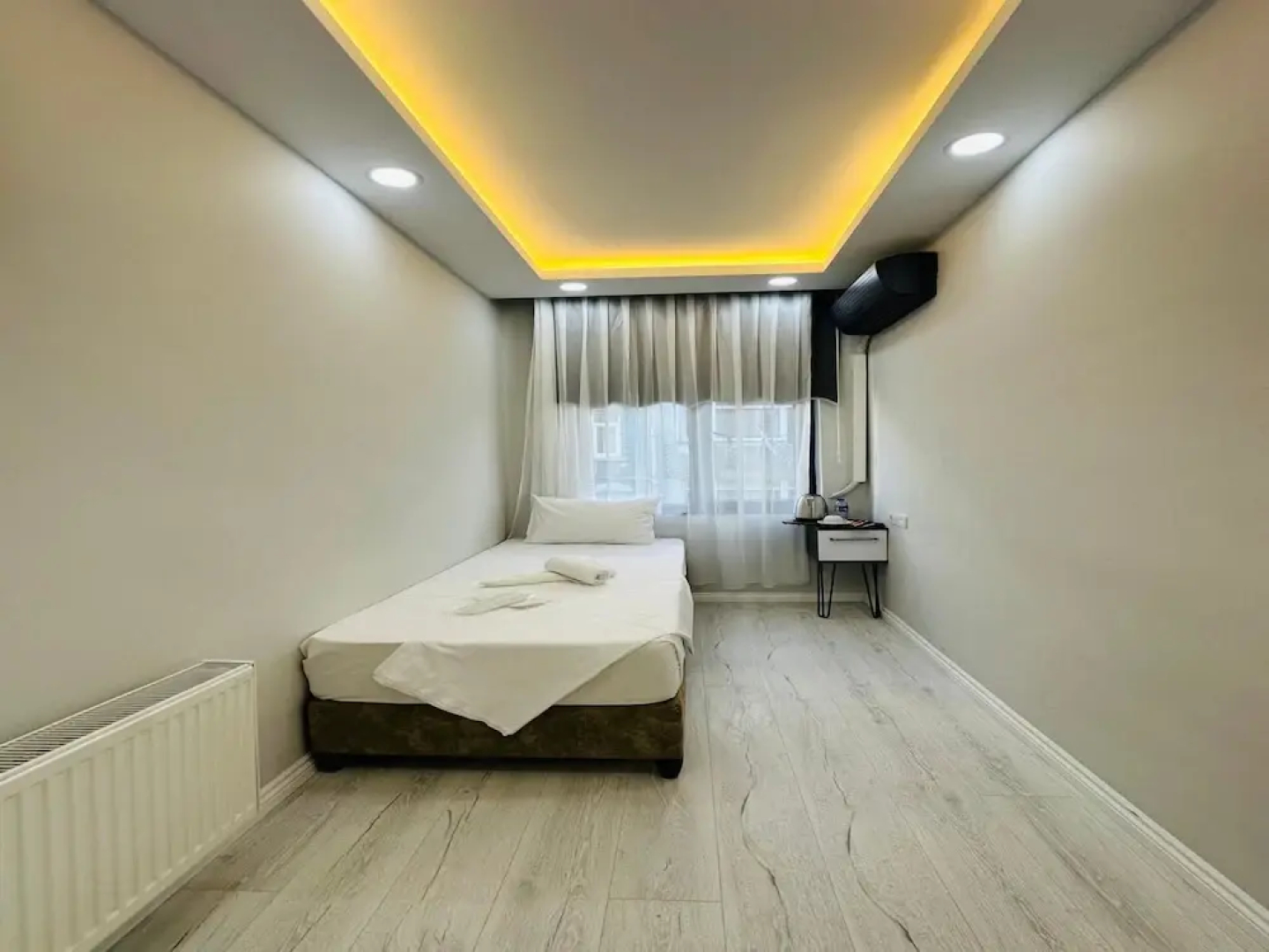 Asil Kosova Hotel