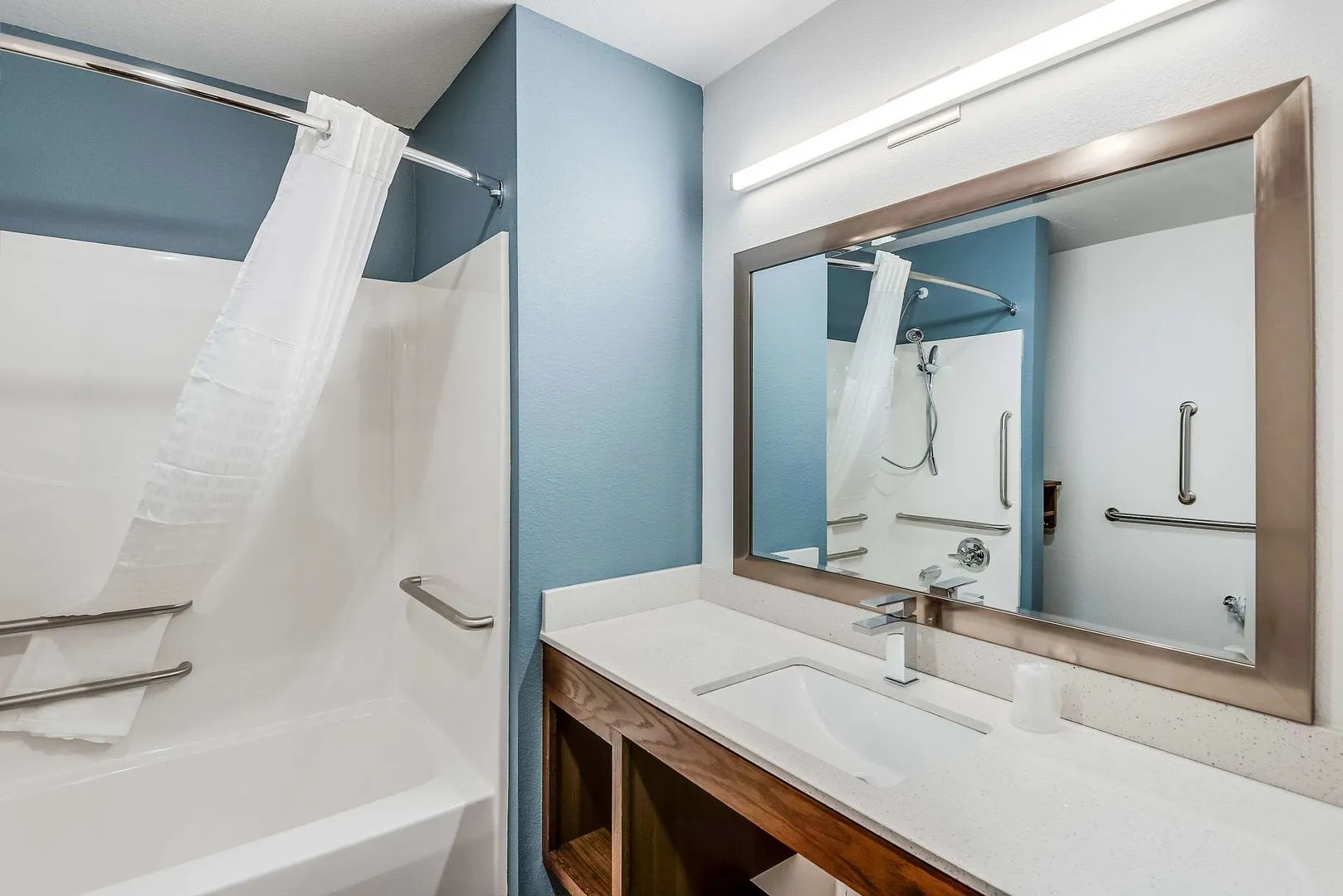 Woodspring Suites  West Des Moines