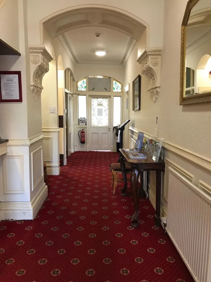 Falcon's Nest Self Catering Apartments