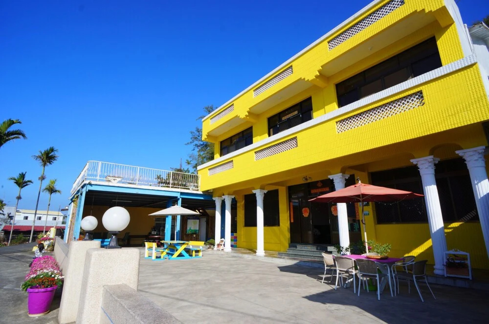 Ruili Meng Zongzhu Homestay