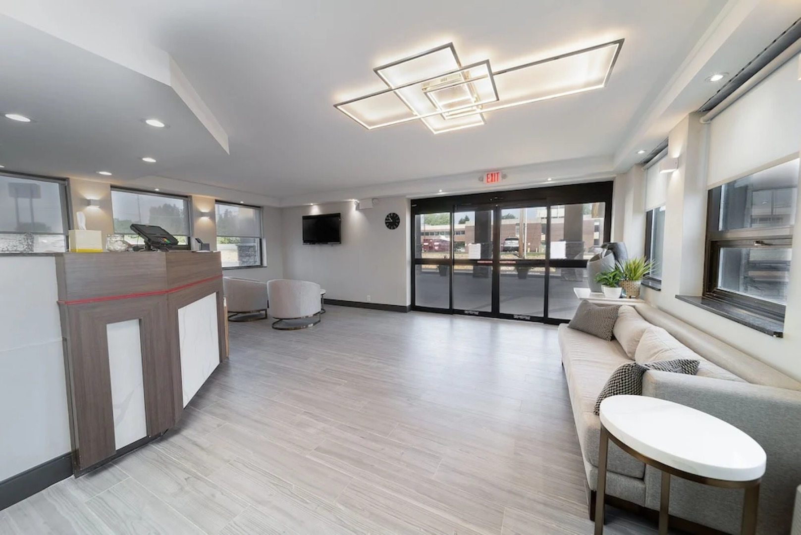 Quality Inn & Suites Outlet Village