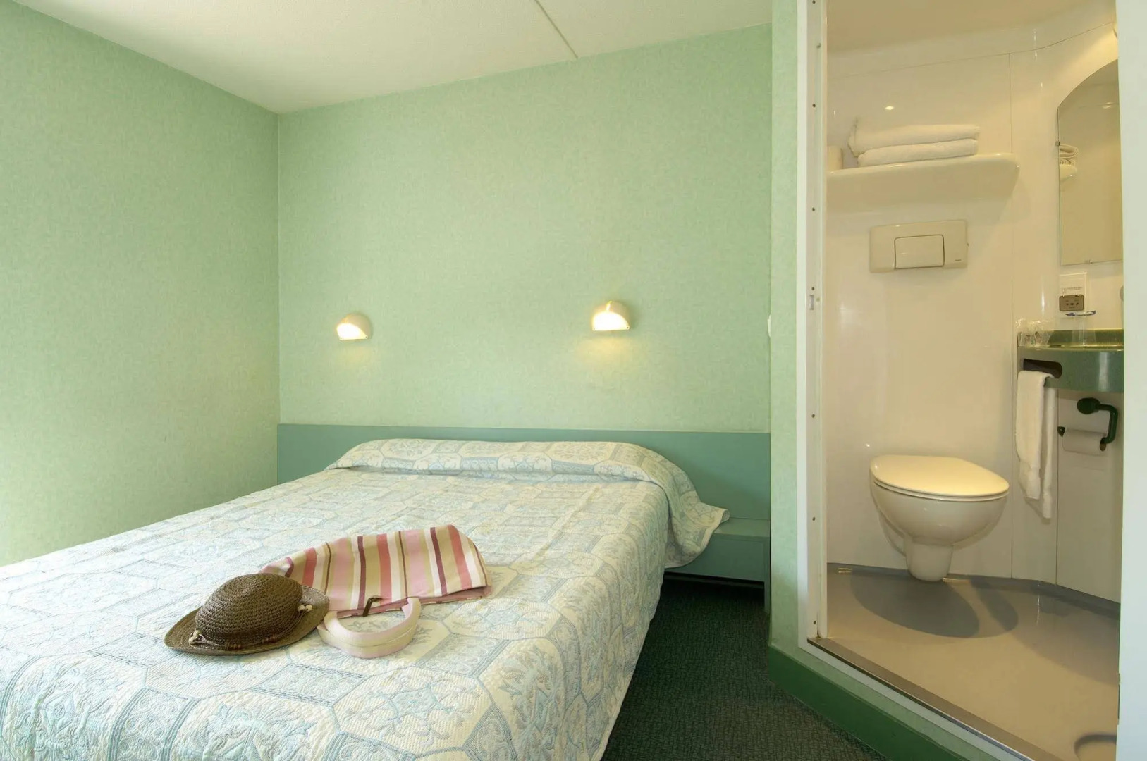 Fasthotel Lille Aéroport Lesquin