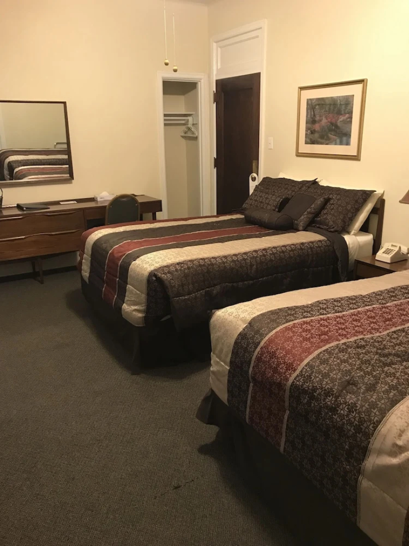 The Mountaineer Hotel