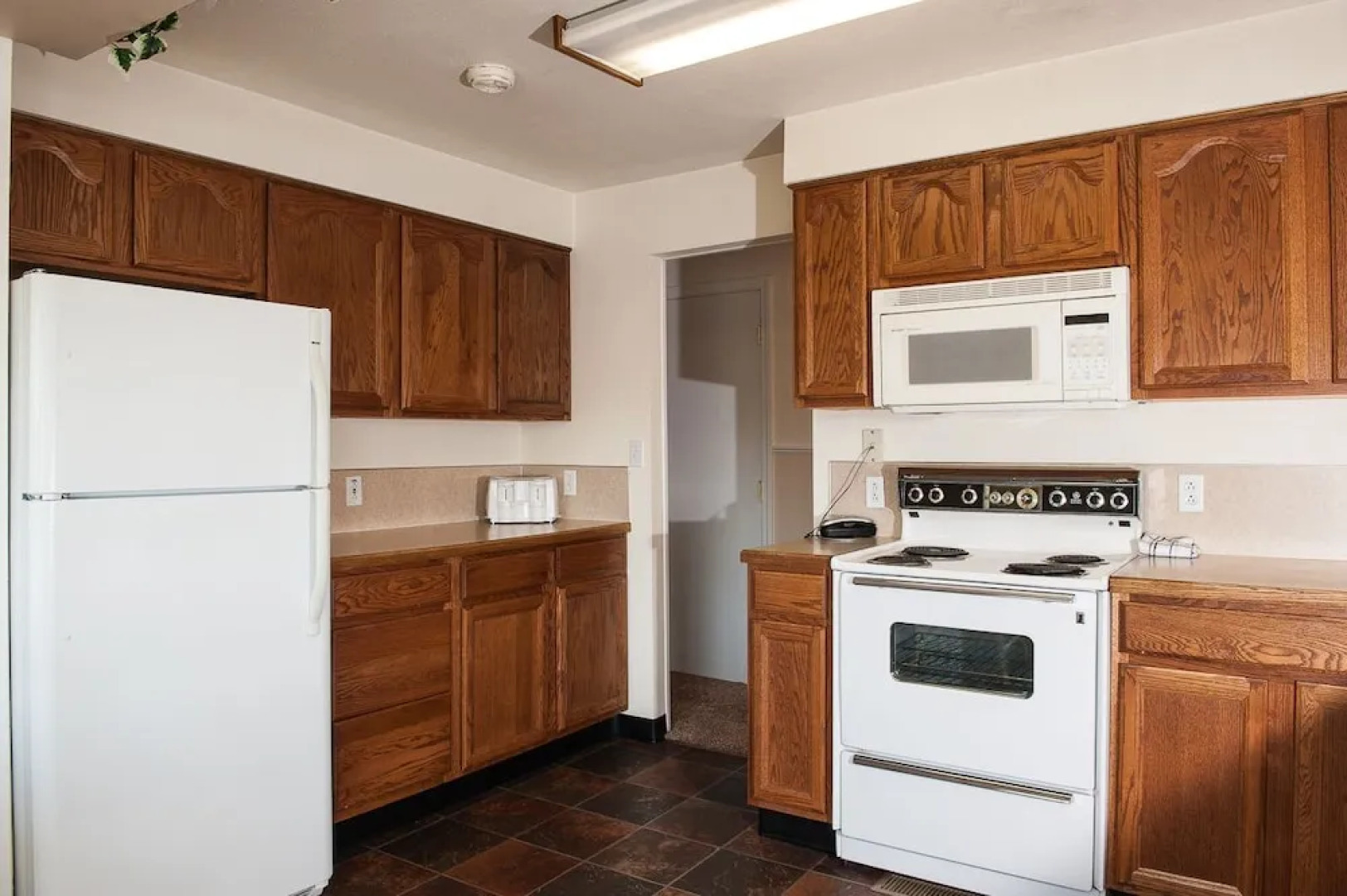 Lake Point Hideaway 3 Br home by RedAwning