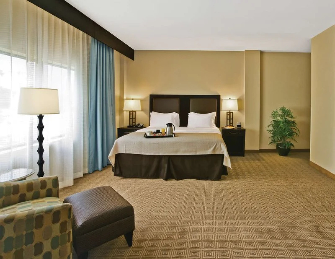 Doubletree Tinton Falls - Eatontown
