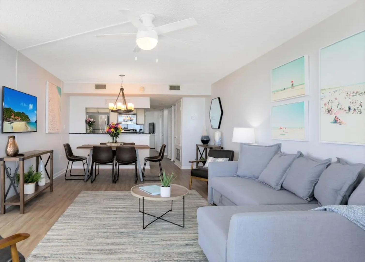 Cape Winds by Happy Palm Stays