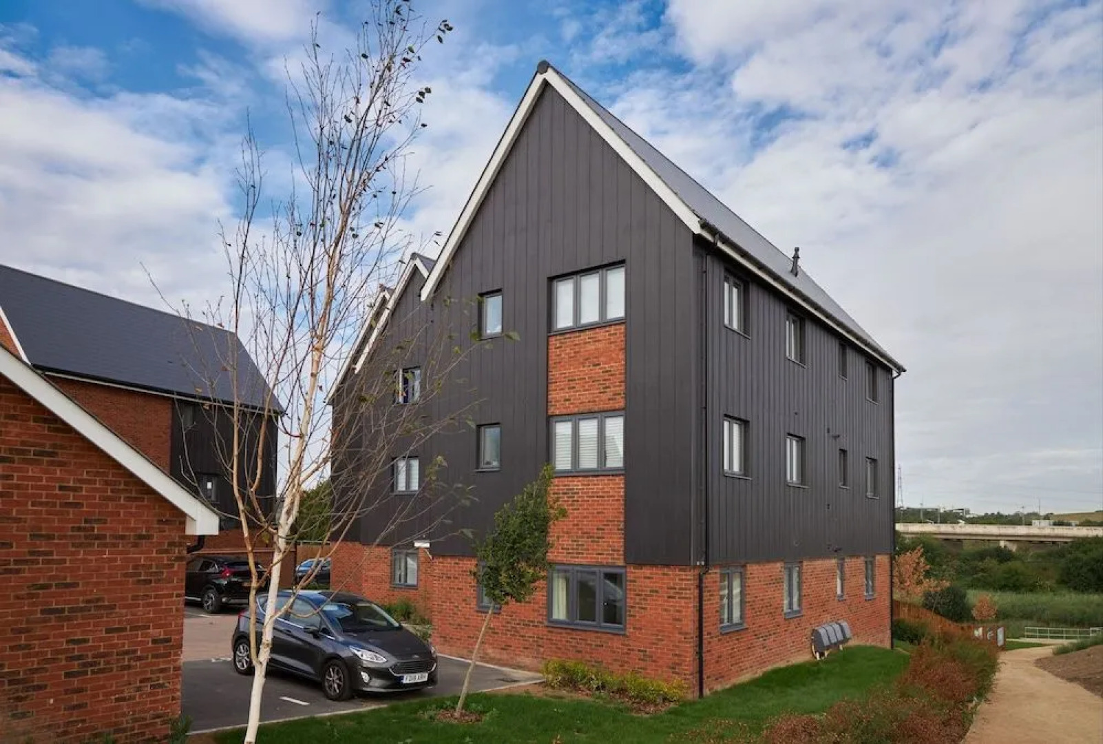 Ebbsfleet International Apartment