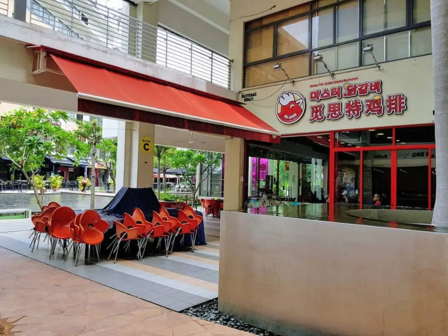 Puchong 8-12 pax Cozy Apartment IOI