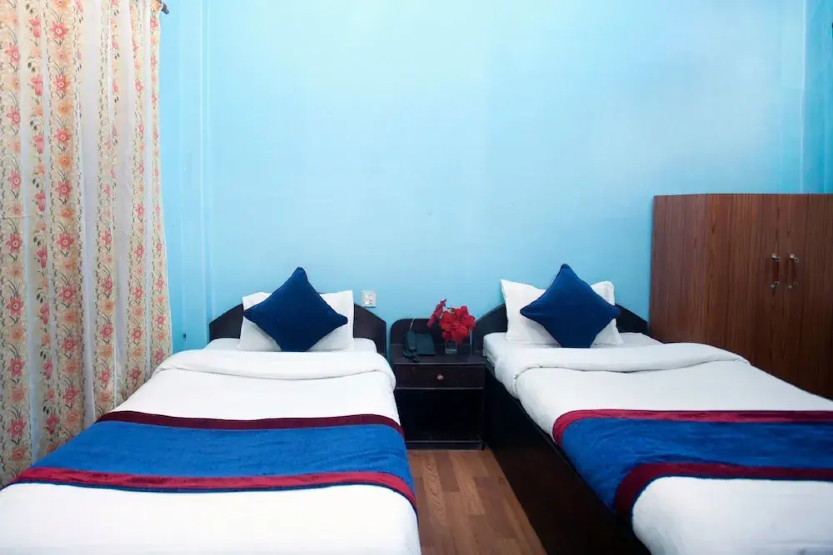 OYO 335 Hotel Nayaram