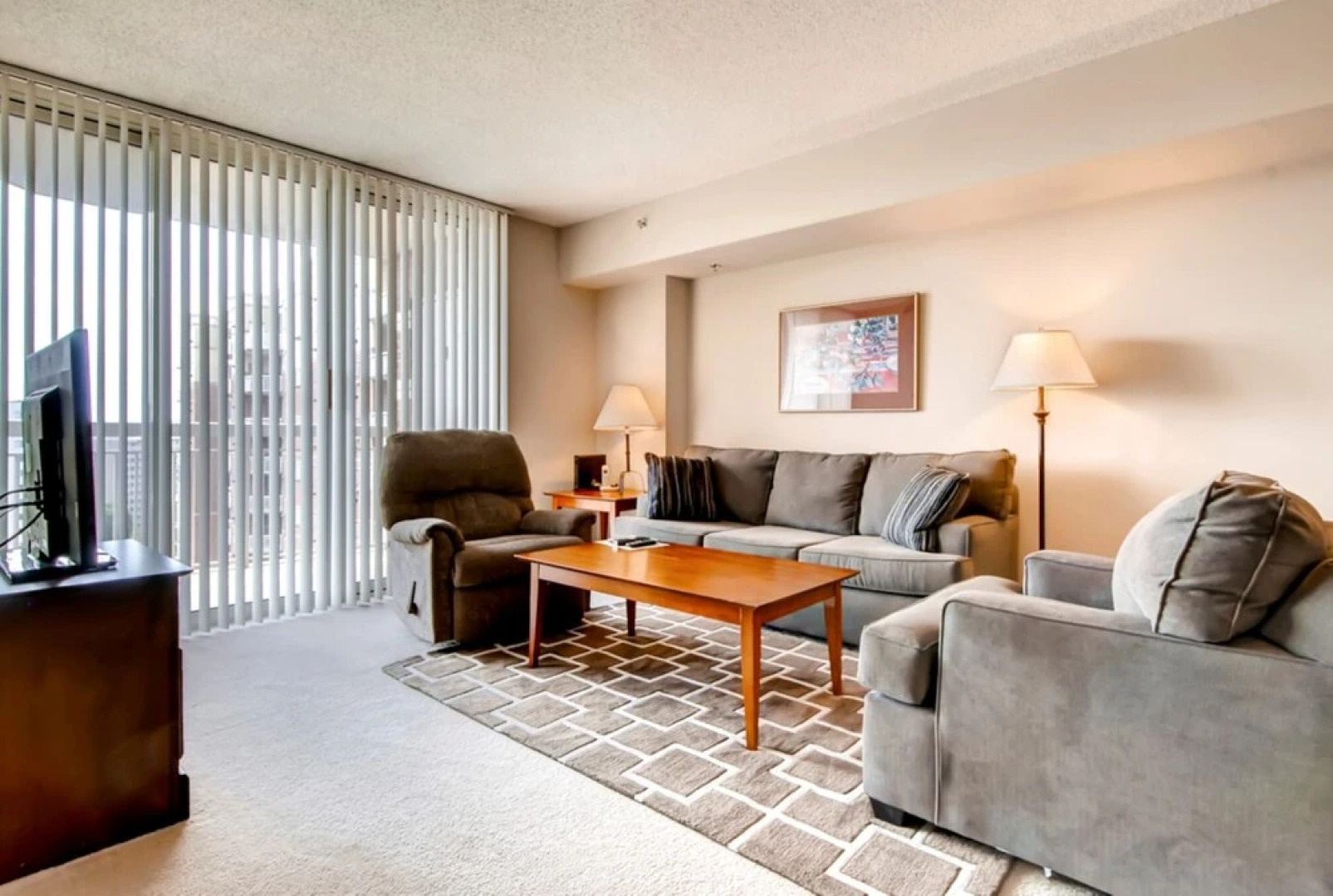 Global Luxury Suites at Pentagon City South