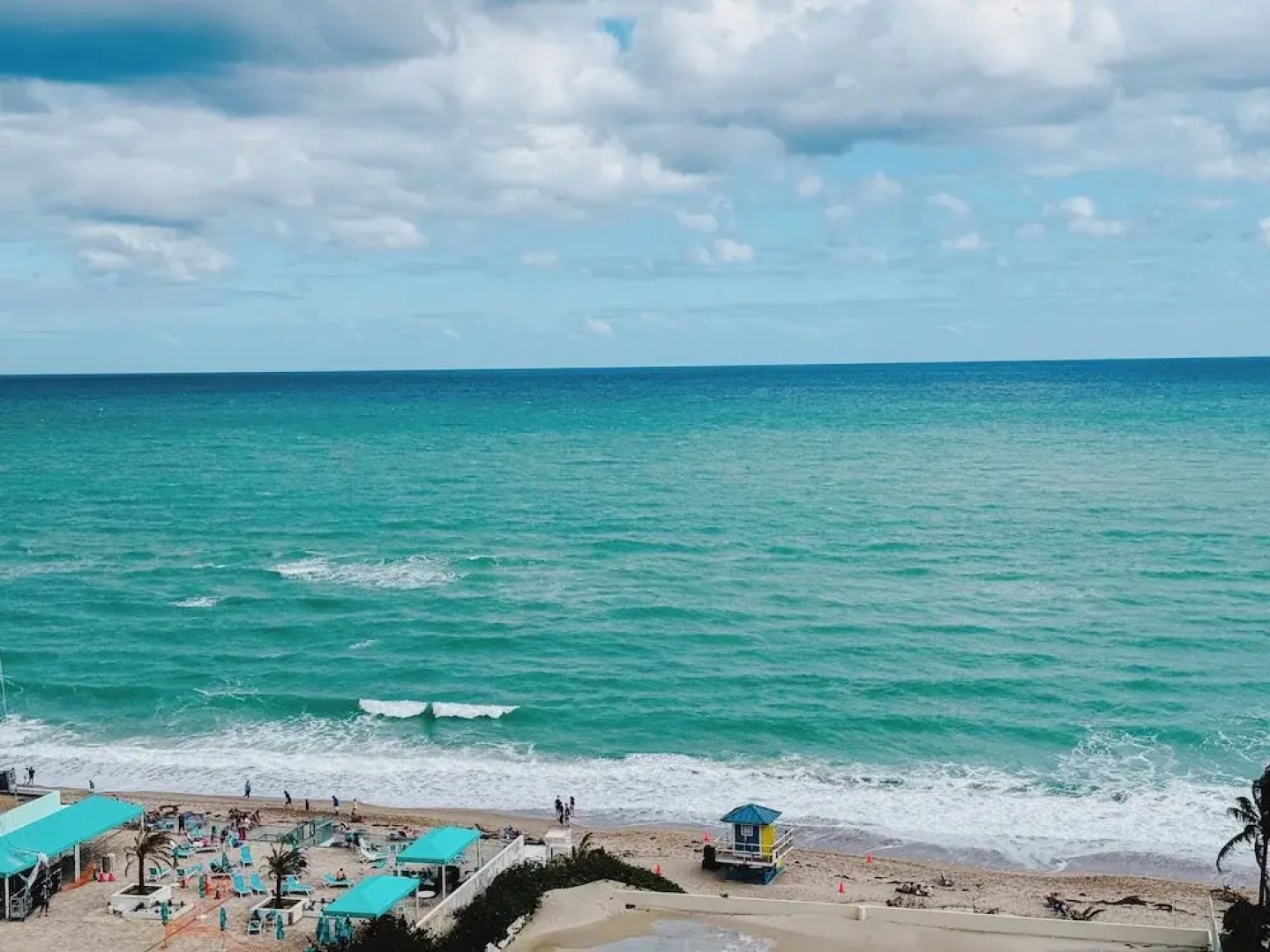 The Tides on Hollywood