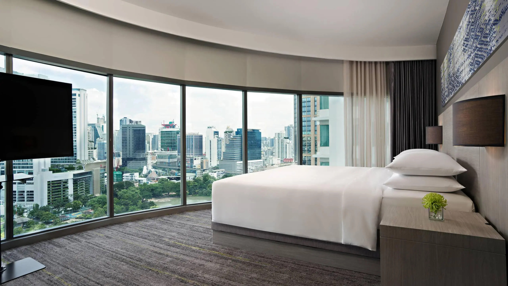 Hyatt Place Bangkok Sukhumvit 24