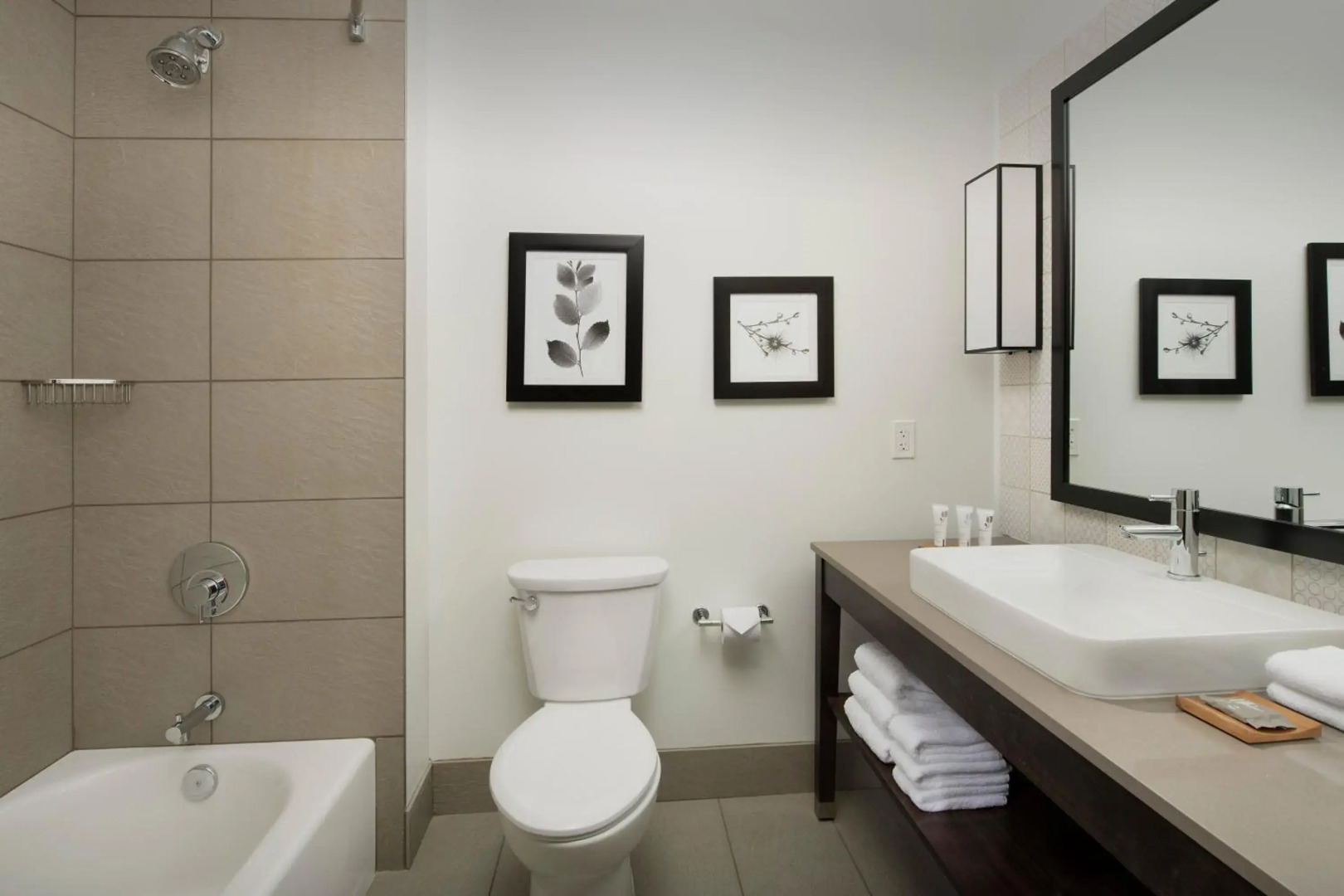 Country Inn & Suites by Radisson, Seattle-Tacoma International Airport, WA