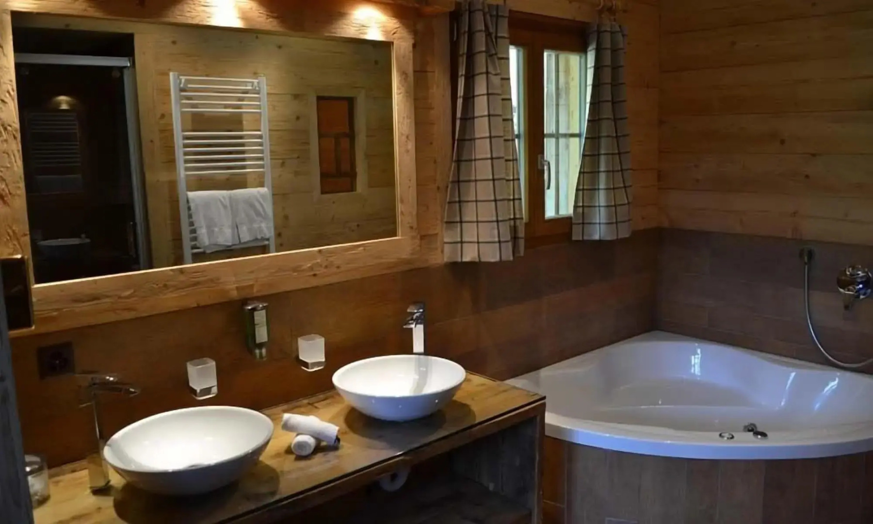 Waldhotel Doldenhorn